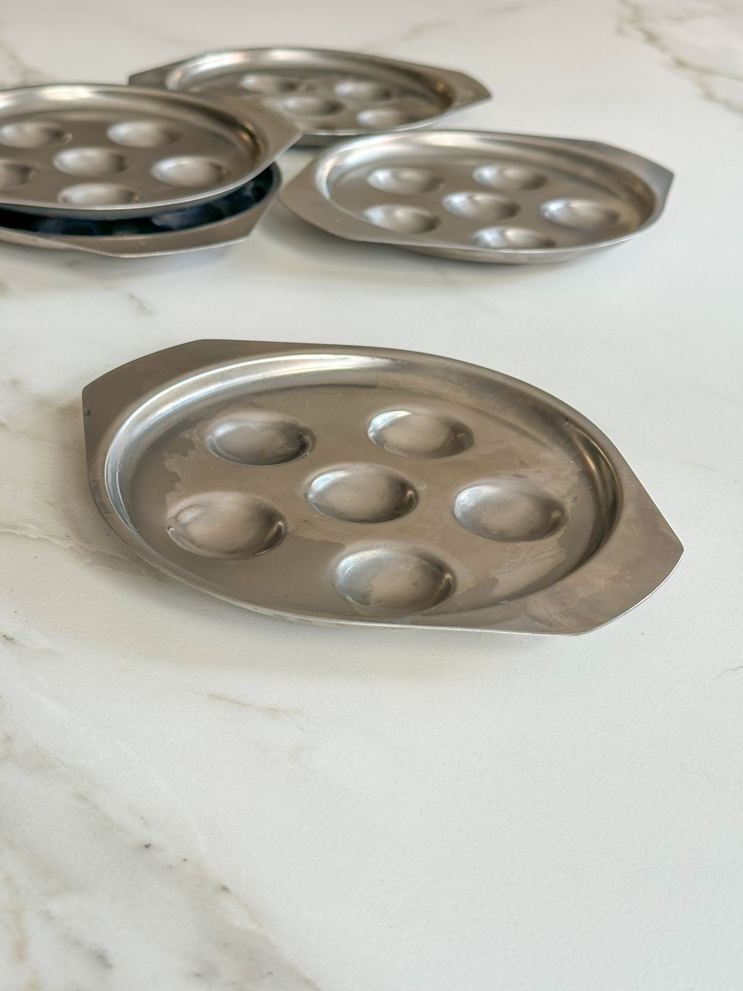 Vintage escargot schaaltje RVS – Frans tapas schaaltje met 6 vakjes - Ruby Conceptstore