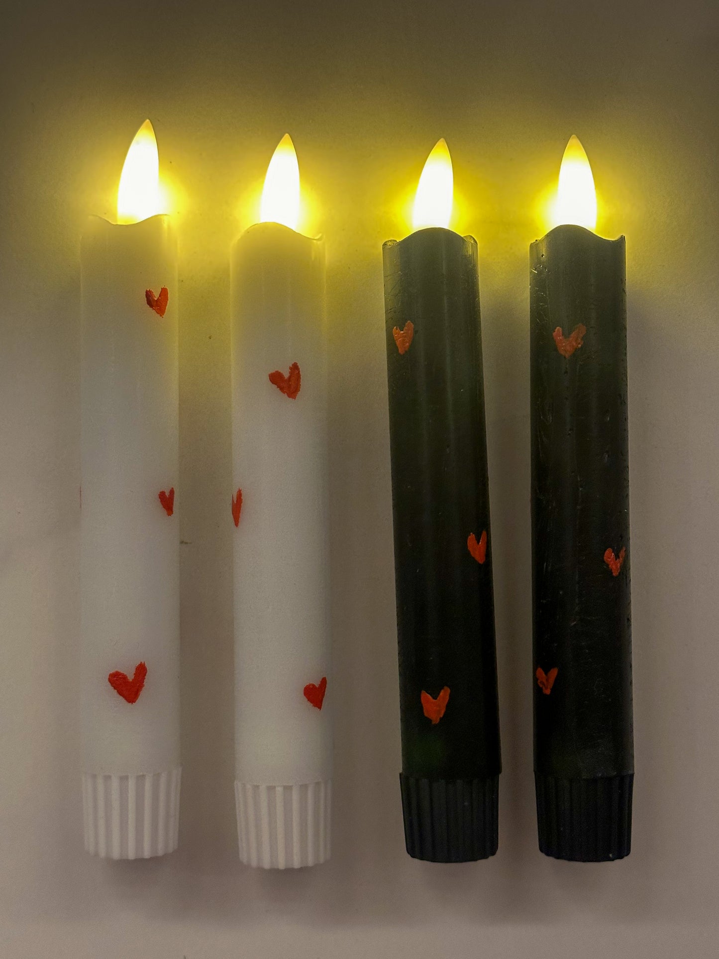Korte LED kaarsen zwart hartjes - RUBY Conceptstore