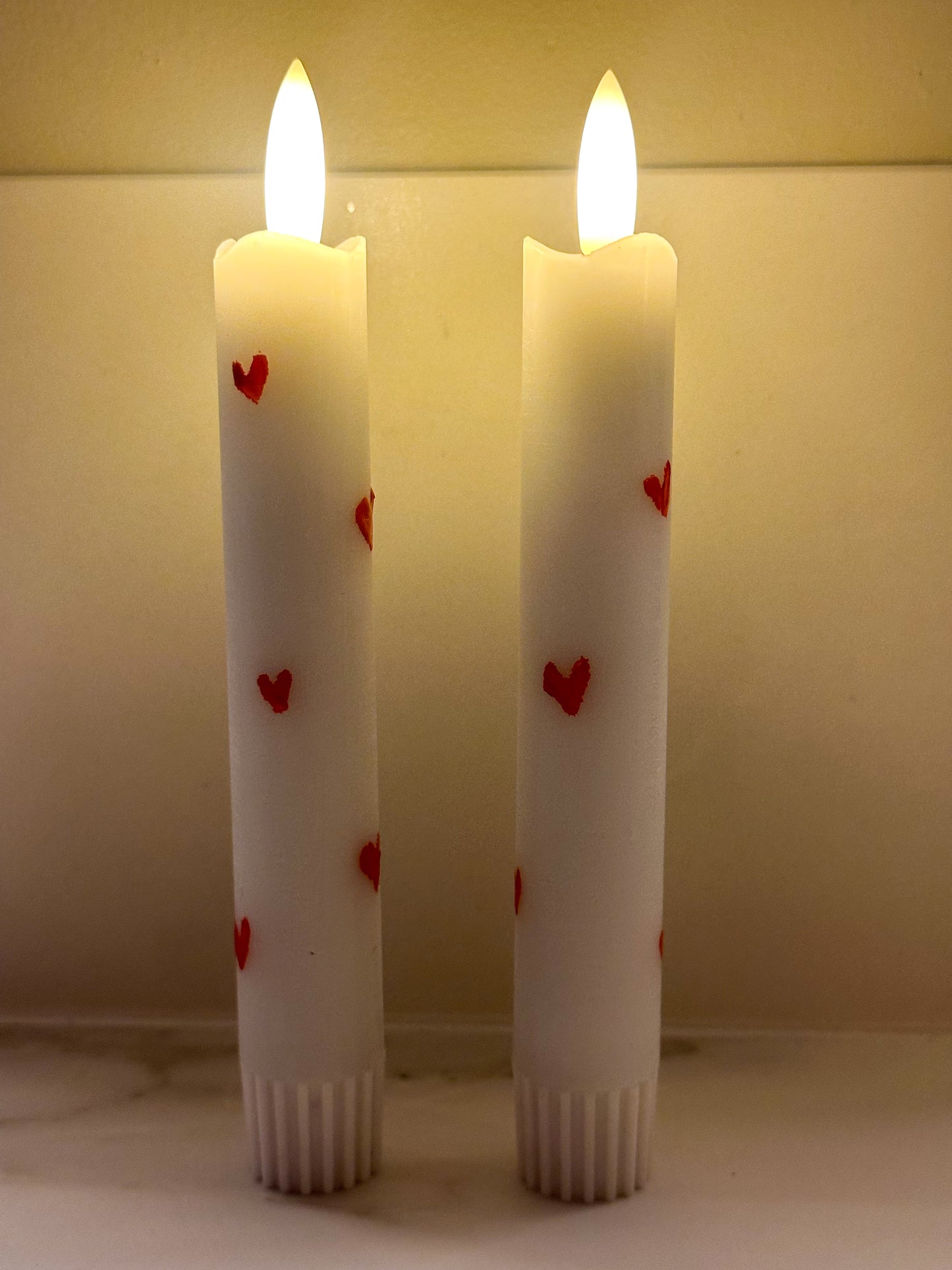 Korte LED kaarsen wit hartjes - RUBY Conceptstore