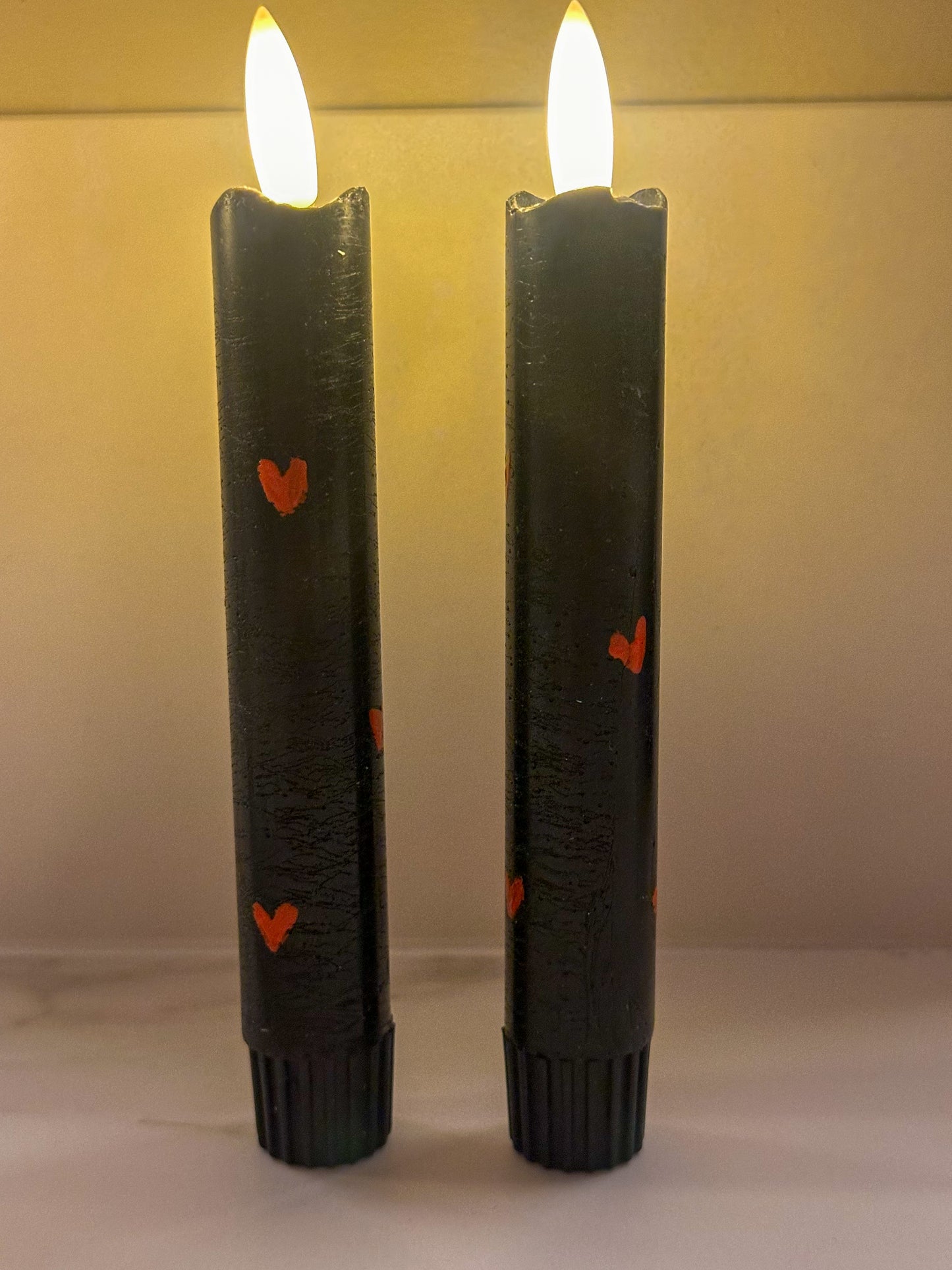 Korte LED kaarsen zwart hartjes - RUBY Conceptstore