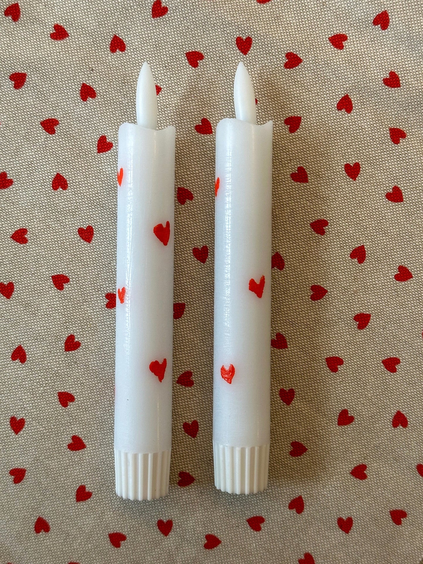 Korte LED kaarsen wit hartjes - RUBY Conceptstore