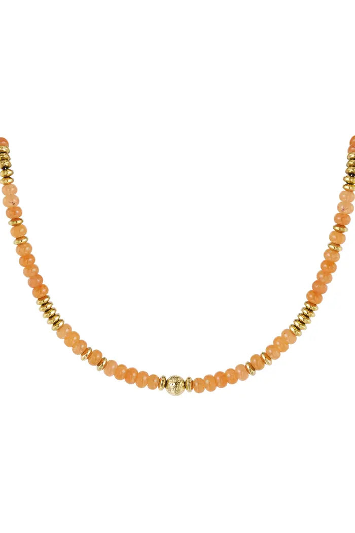 Ketting met grote koraal en gouden kralen - RUBY Conceptstore