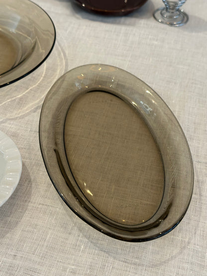 Vintage ovale schaal van rook glas uit Frankrijk - Ruby Conceptstore 
