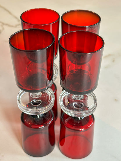 Vintage Rode Likeurglazen Set van 4 | Retro Borrelglazen Jaren 70 - Ruby Conceptstore 