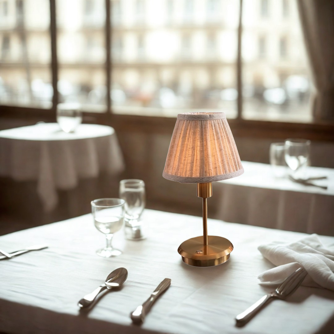 Saint-Honoré – Oplaadbare tafellamp met linnen kap