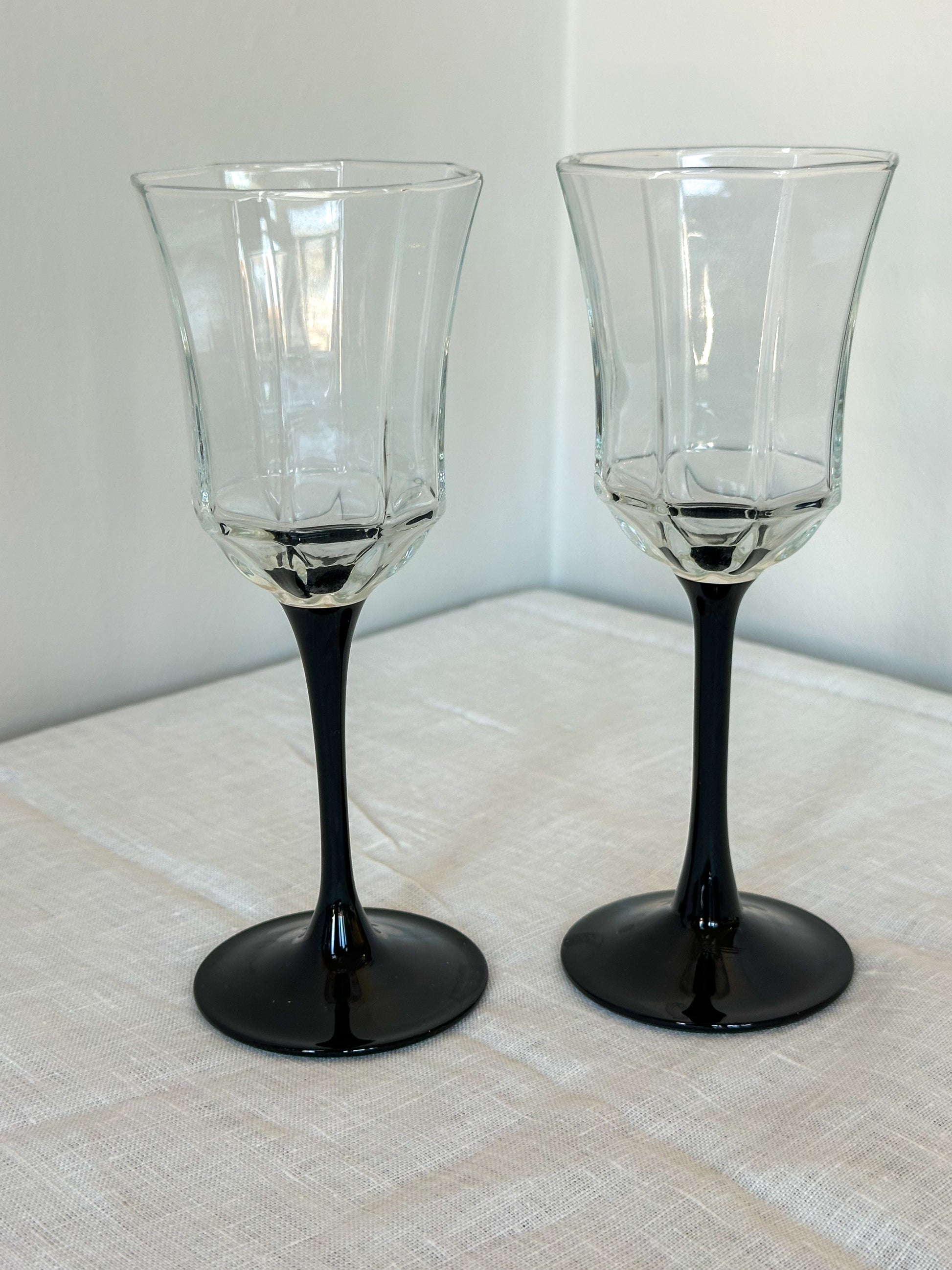 Vintage wijnglazen set van 2 – zwarte steel glazen – French Chic tafelstijl - Ruby Conceptstore 