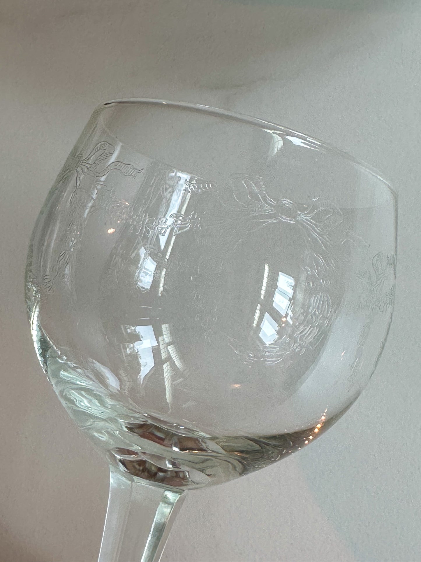 Vintage Wijnglazen met Geëtste Strikken – Set van 3 - Ruby Conceptstore 