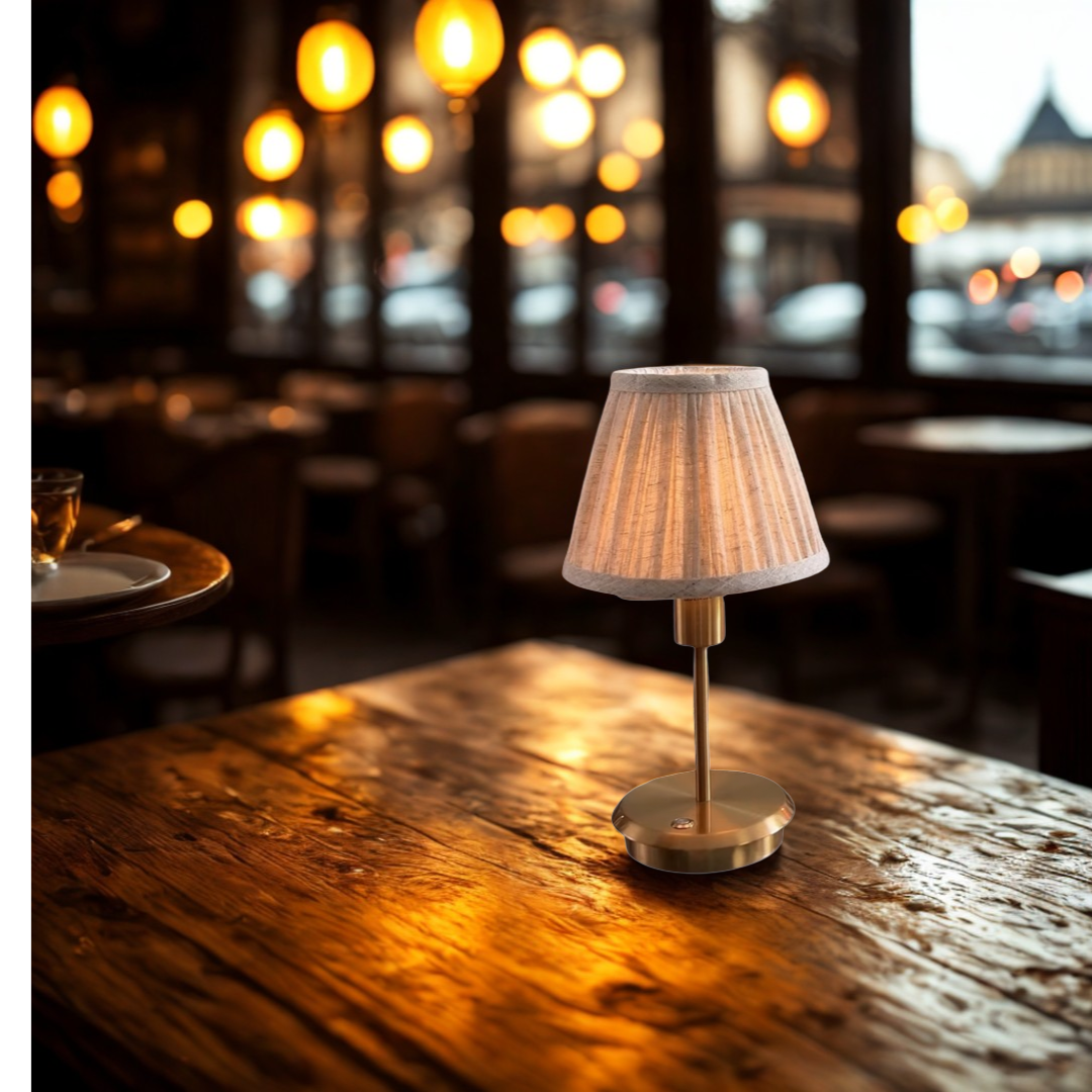 Saint-Honoré – Oplaadbare tafellamp met linnen kap