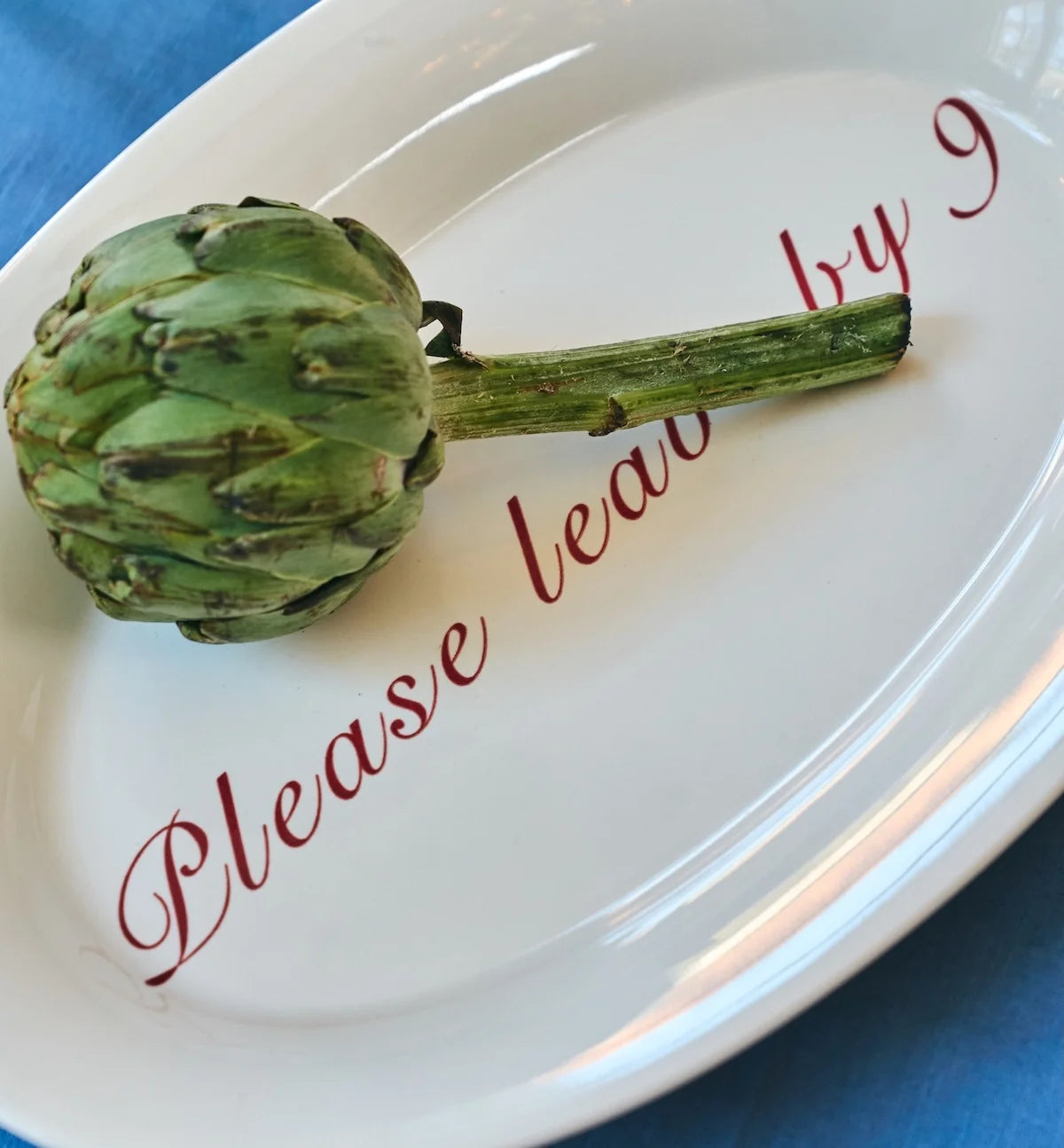 Anna + Nina - Please Leave By 9 Serving Plattern