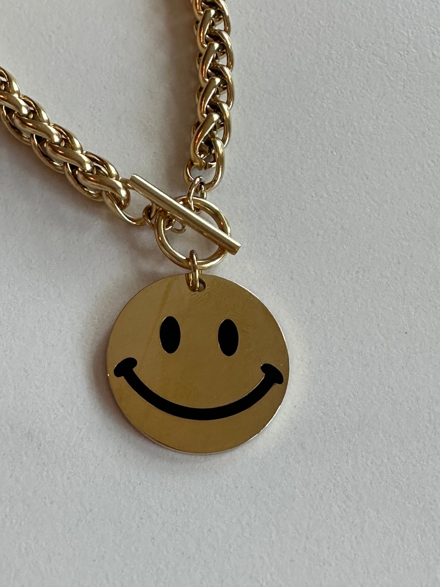 SMILEY NECKLACE GOLD