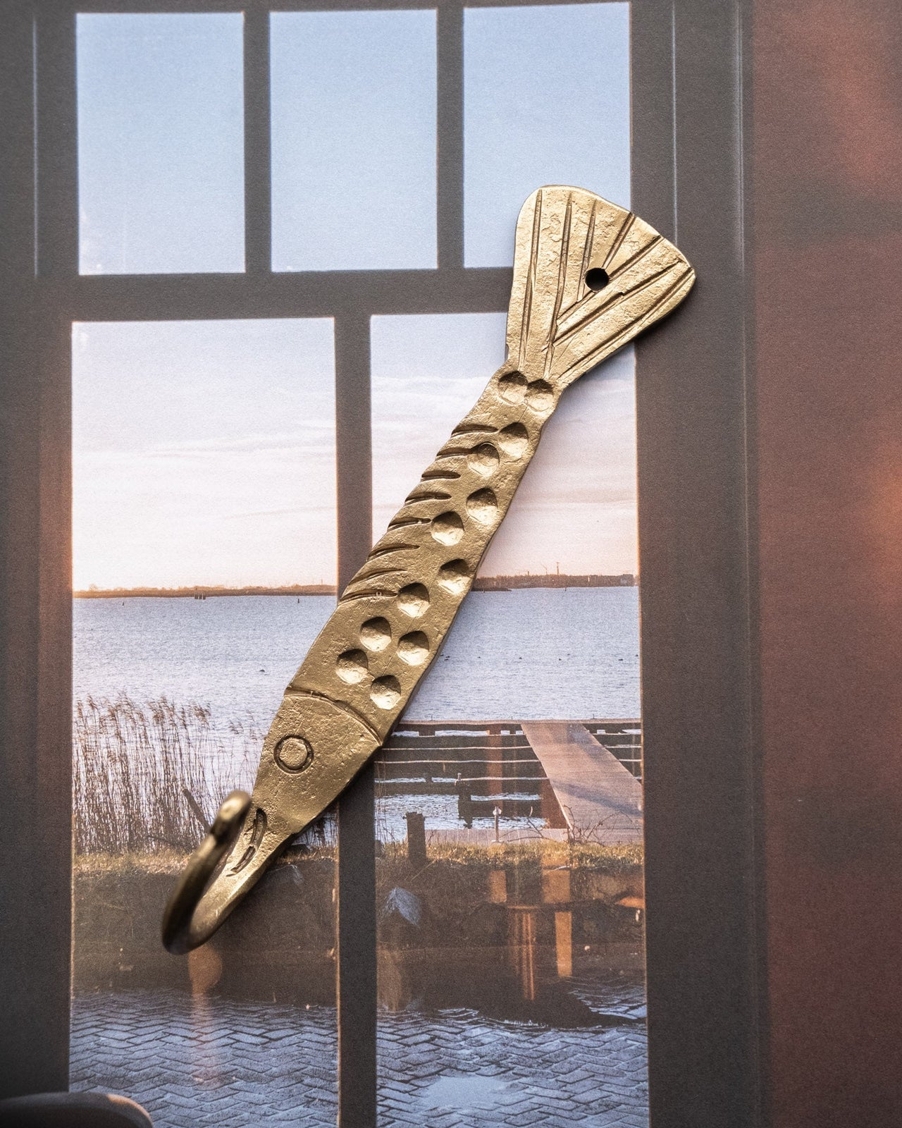 Bloomingville Wandhaak metaal brass chalix 16cm - Ruby Conceptstore 