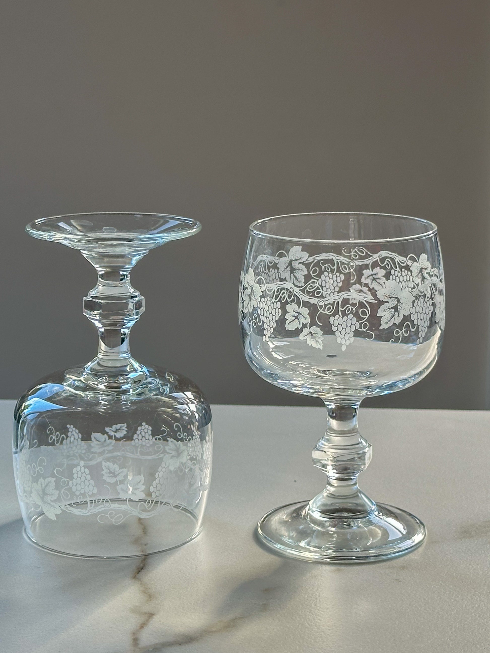 Set van 6 populaire vintage wijnglazen met druivenprint – Franse bistro stijl - Ruby Conceptstore 