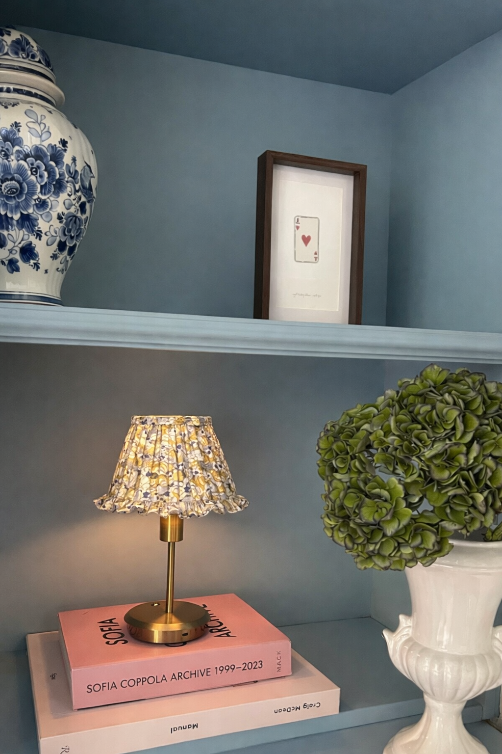 PRE ORDER - Jardin du Luxembourg – Luxe draadloze ronde tafellamp met gebloemde kap - Ruby Conceptstore 