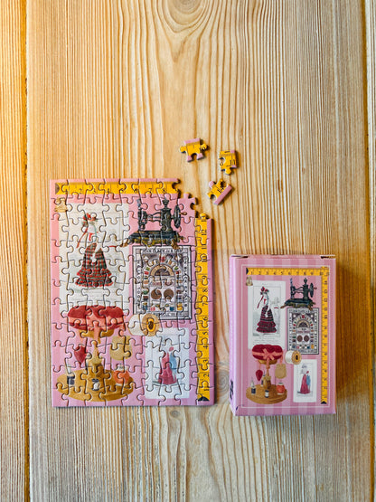Pre order - Puzzel mini COUTURE CHRONICLES 99 stukjes