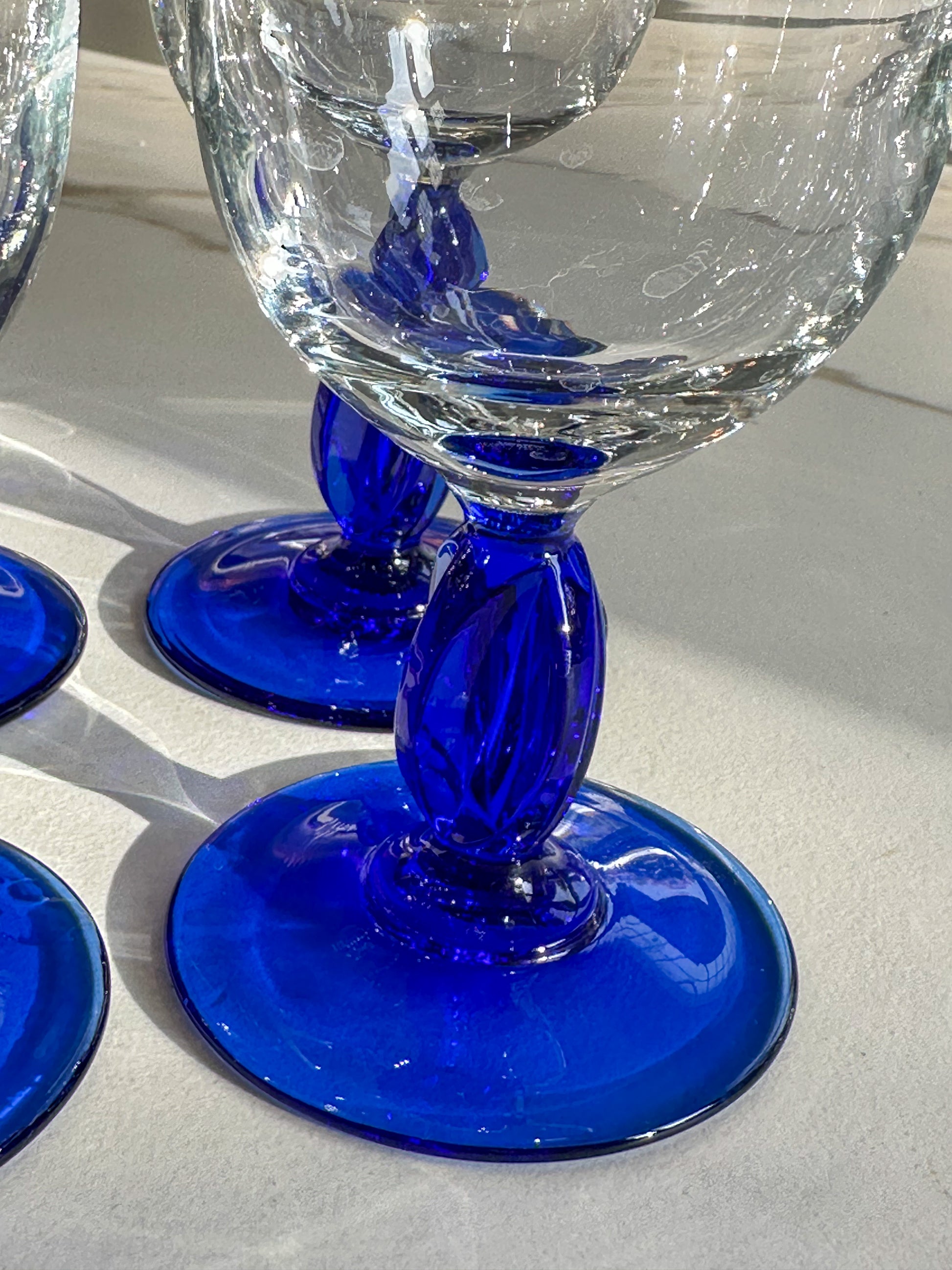Vintage Luminarc blauwe glazen op voet – set van 6 - Ruby Conceptstore 