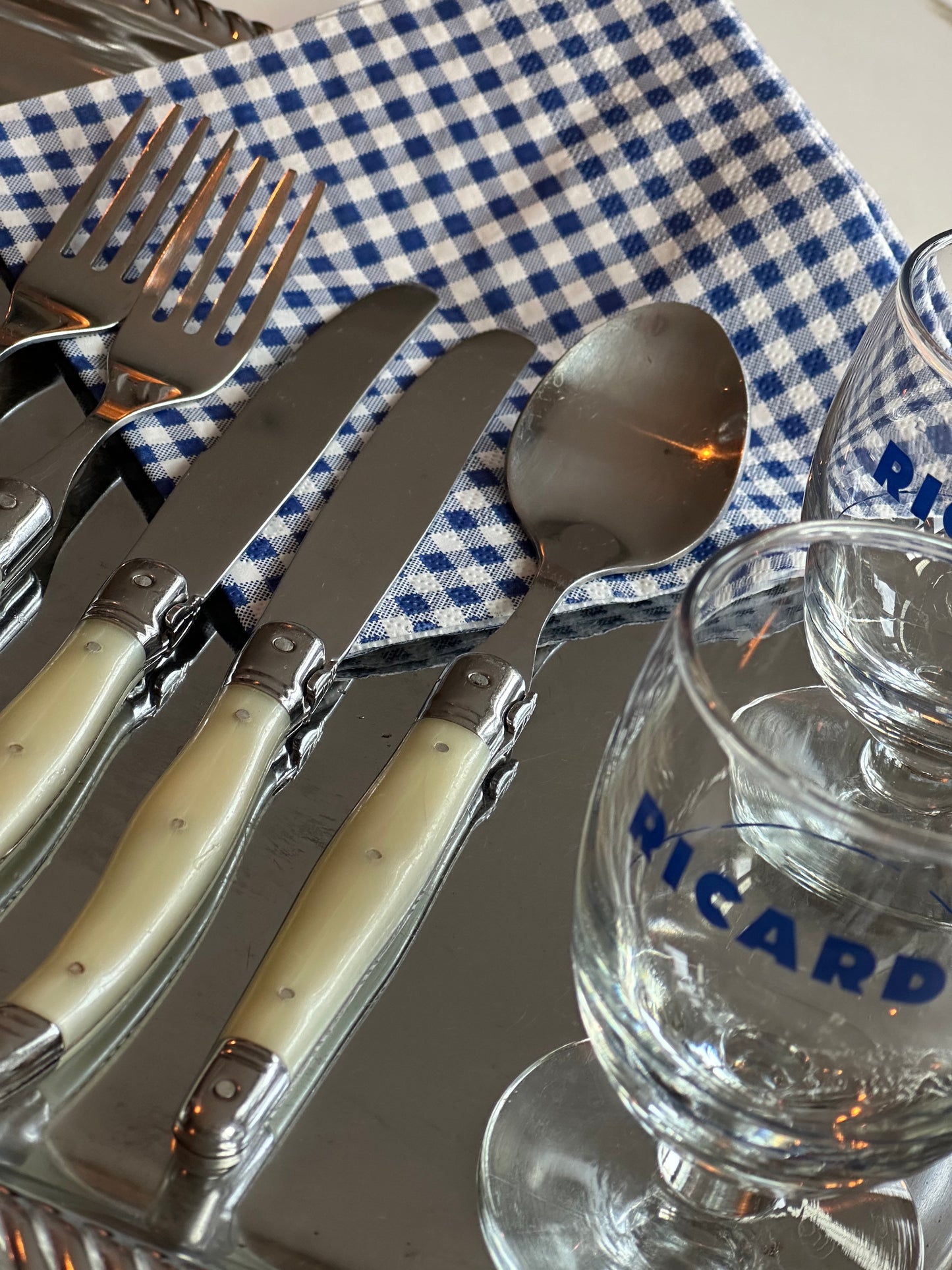 Laguiole Style de Vie Premium Line bestek set parelmoer – 5-delig – Frans bistro bestek - Ruby Conceptstore 