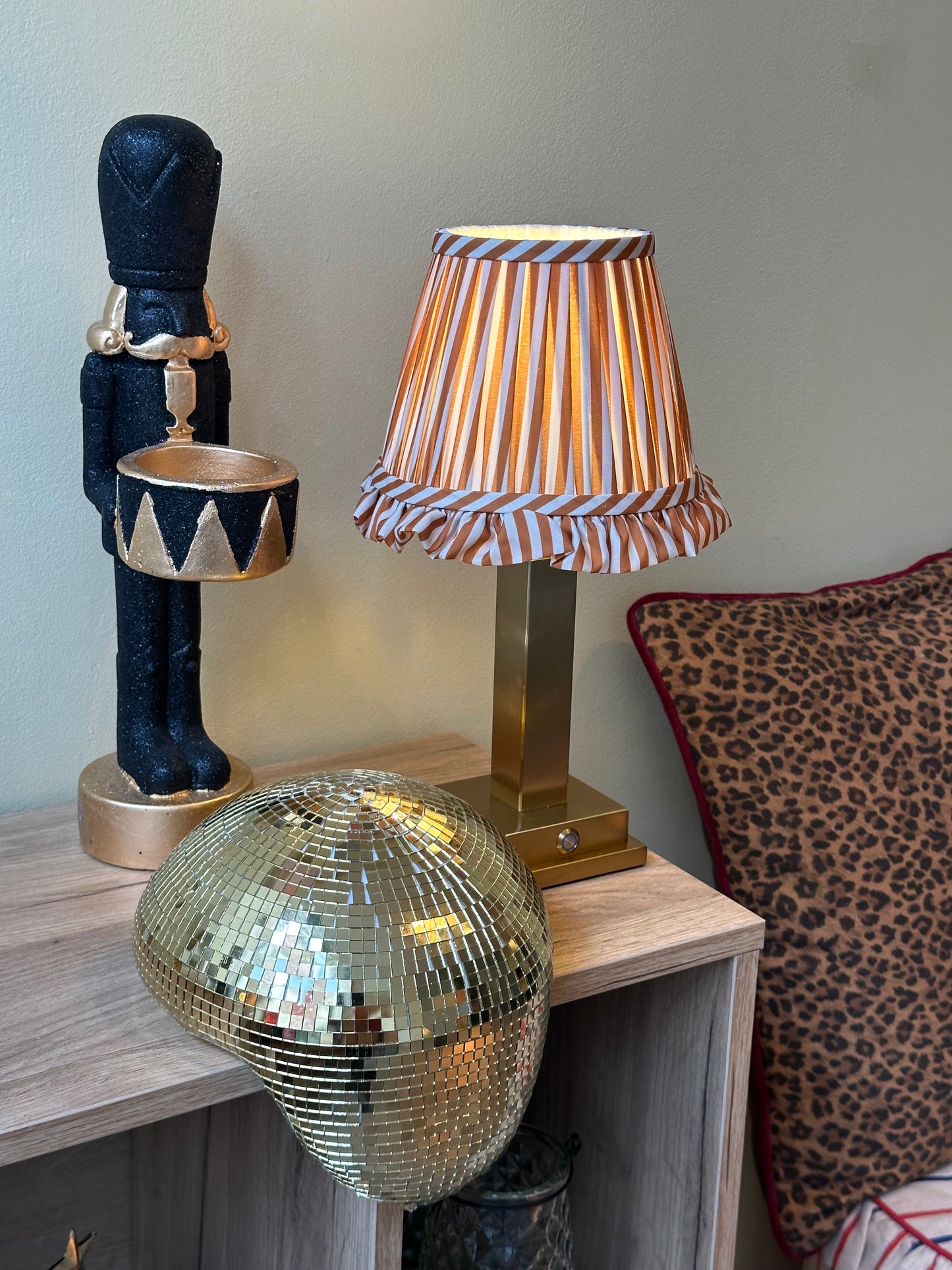 Discobal smeltend zilver en goud