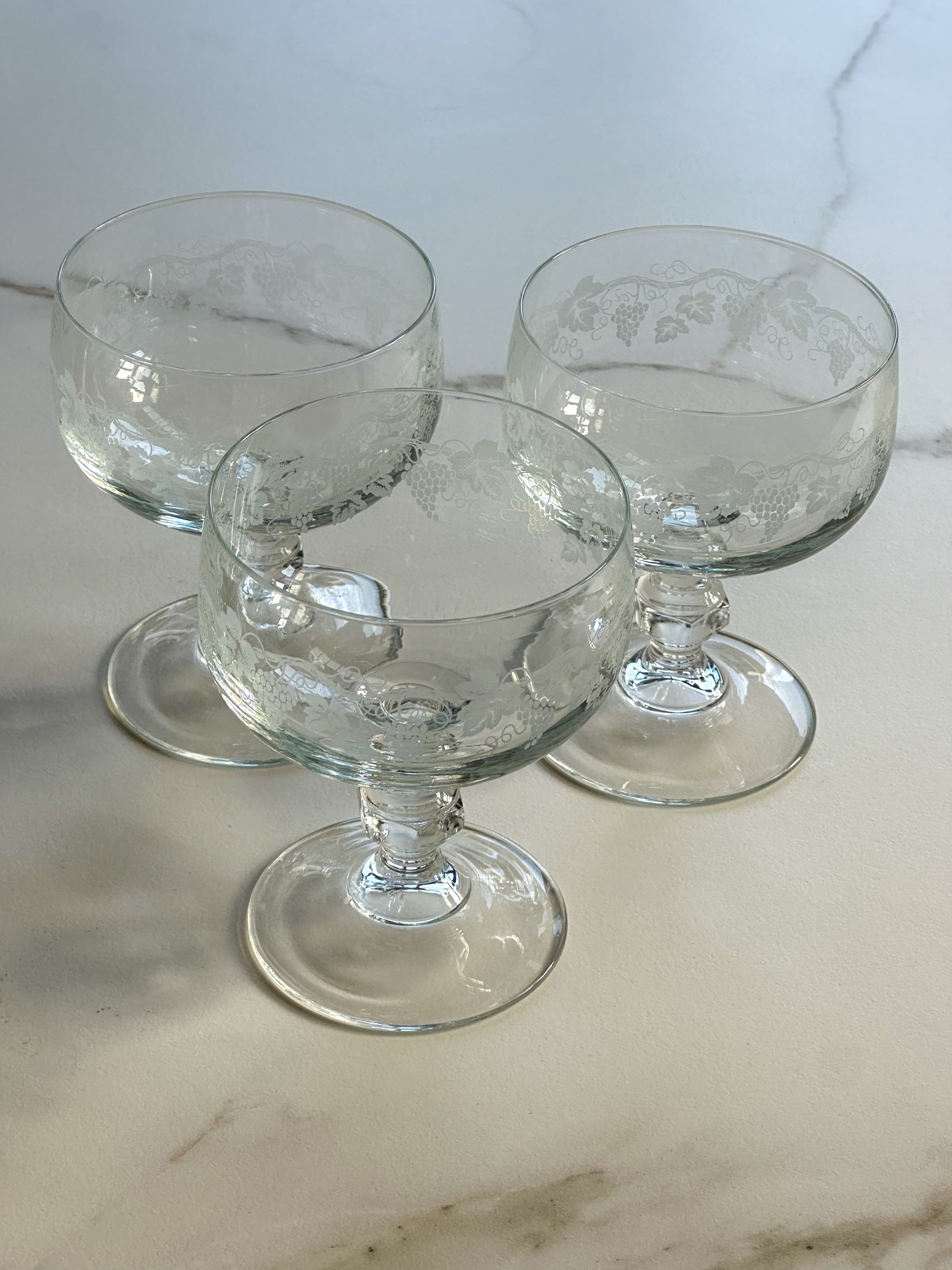 Set van 3 vintage cocktailglazen met druivenprint – Franse bistro stijl - Ruby Conceptstore 