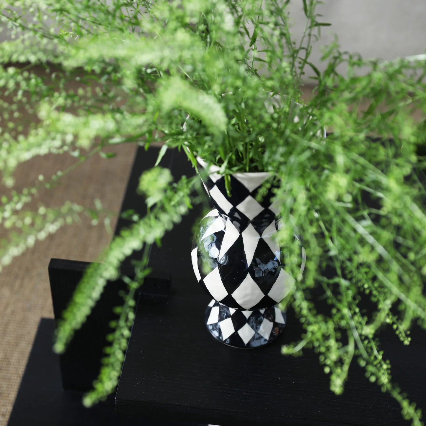 Vaas & Klevering - Rhombic Black