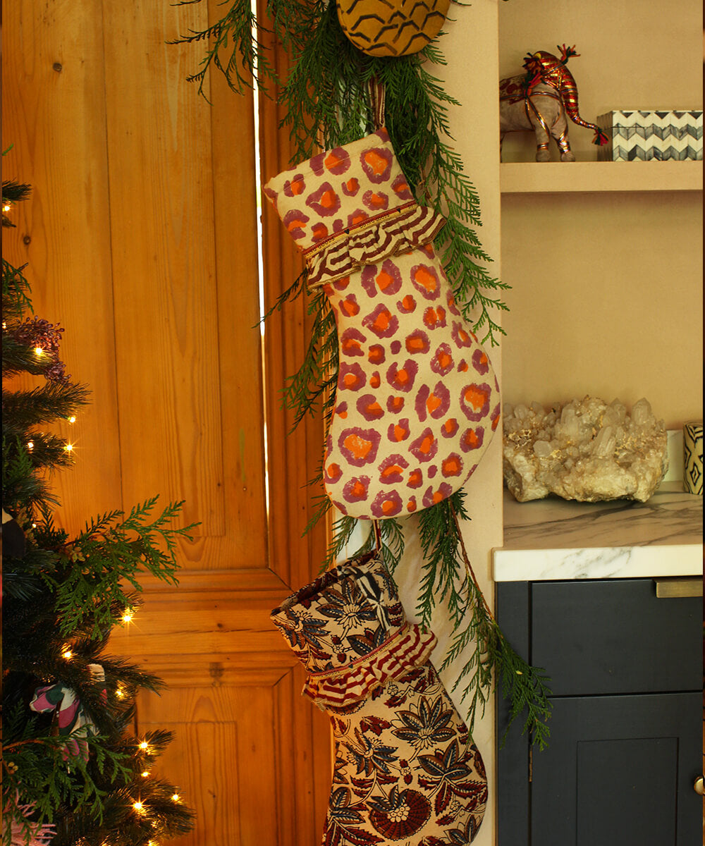 Doing goods - Kerstsok Pink Leopard Christmas Stocking
