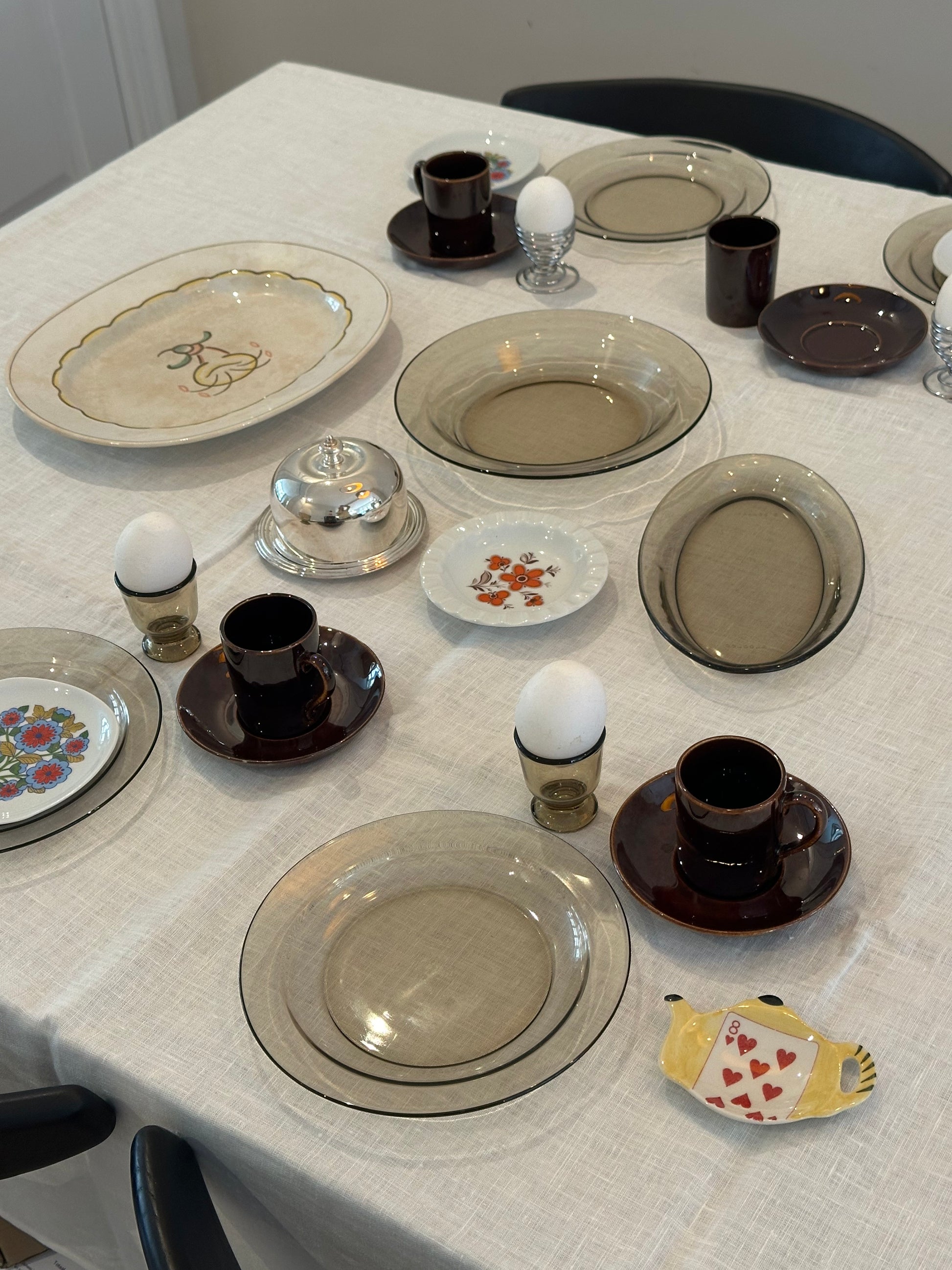 Vintage ovale schaal van rook glas uit Frankrijk - Ruby Conceptstore 