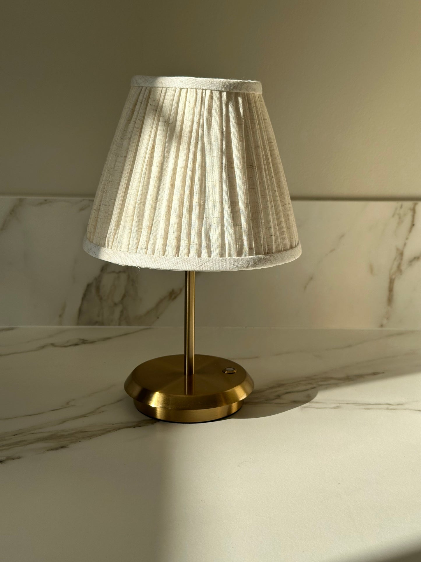 Saint-Honoré – Oplaadbare tafellamp met linnen kap