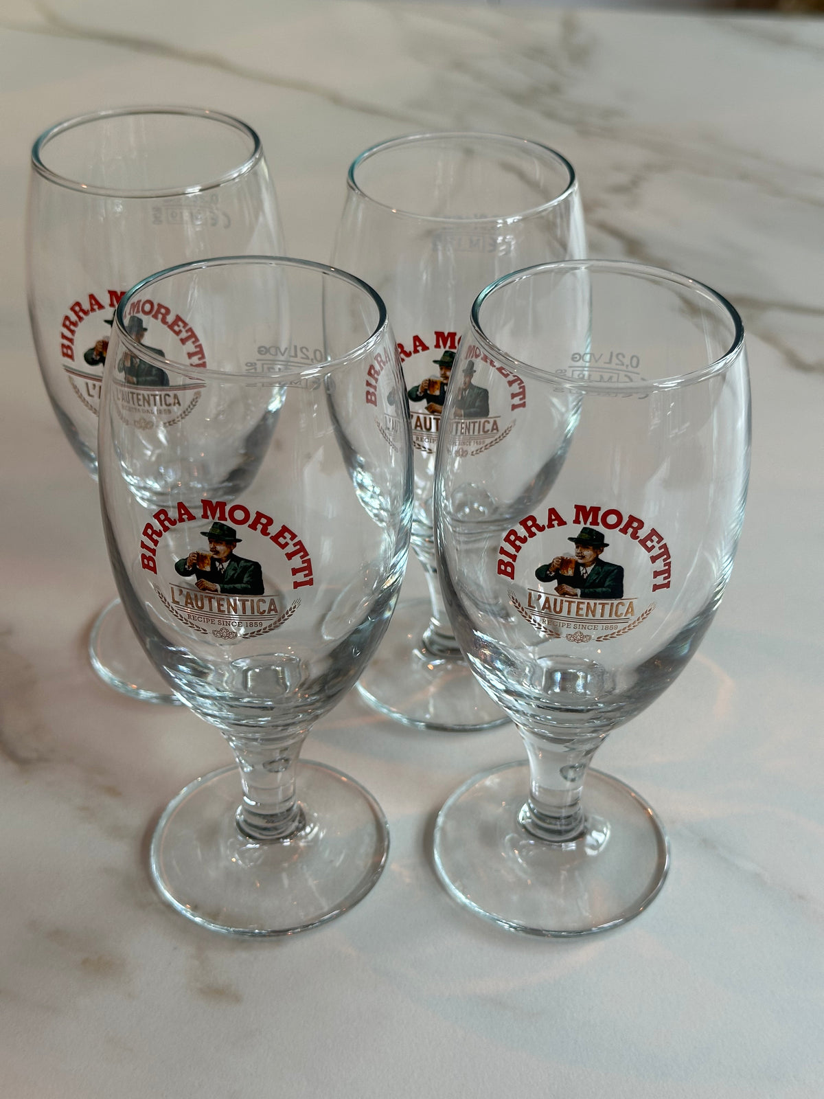 Vintage Birra Moretti Bierglazen op Voet – Set van 4