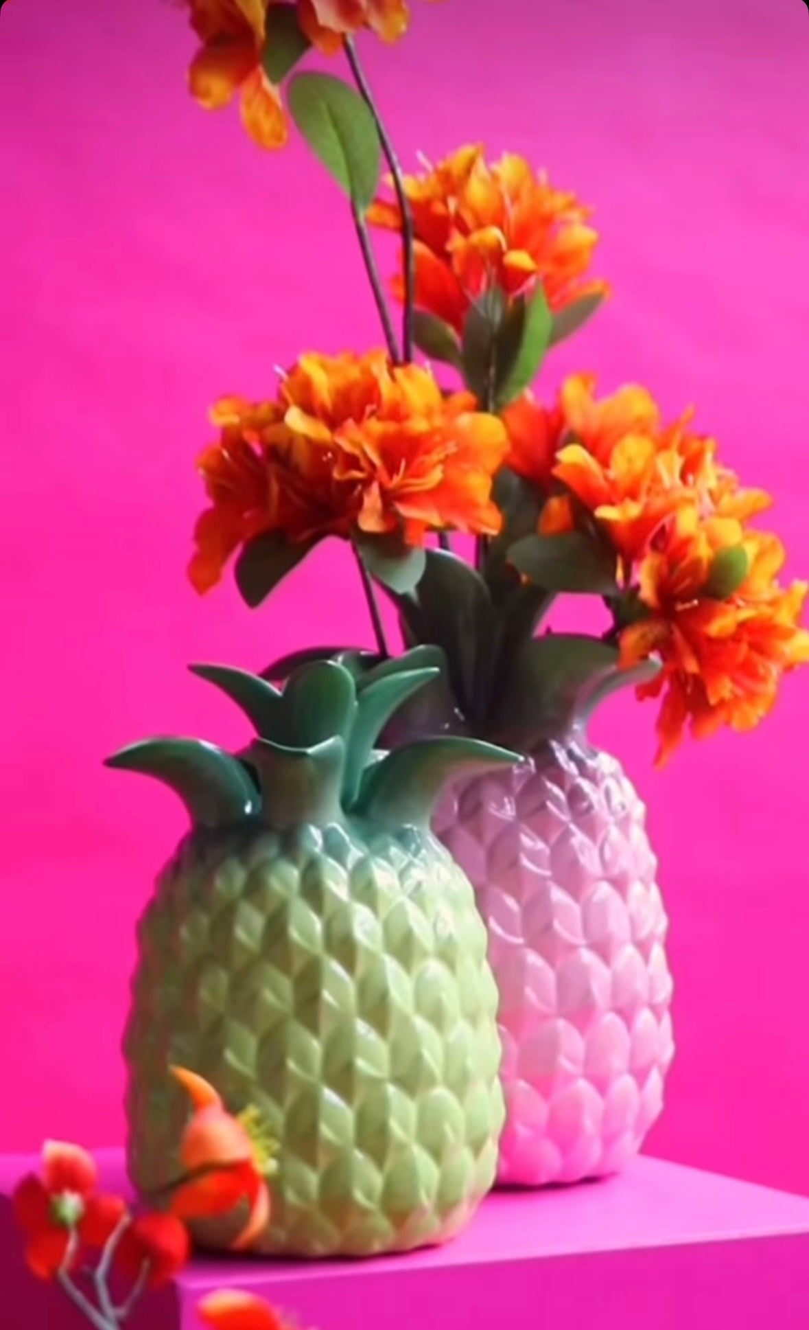 Vaas roze ananas 22 cm – Voeg een tropisch tintje toe aan je interieur! | Ruby Conceptstore