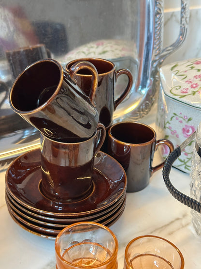 Vintage koffie kopjes set – bruin keramiek (5 stuks) - Ruby Conceptstore 