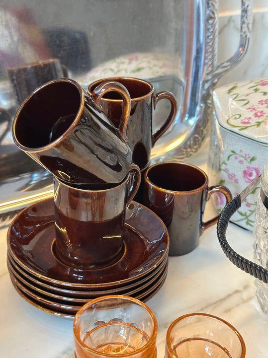 Vintage koffie kopjes set – bruin keramiek (5 stuks) - Ruby Conceptstore 