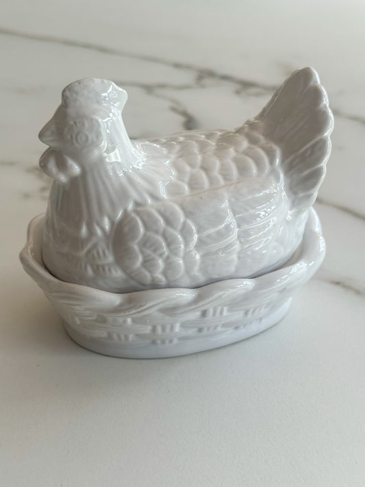 Vintage Keramieken Kip op nest – Wit Aardewerk - Ruby Conceptstore 