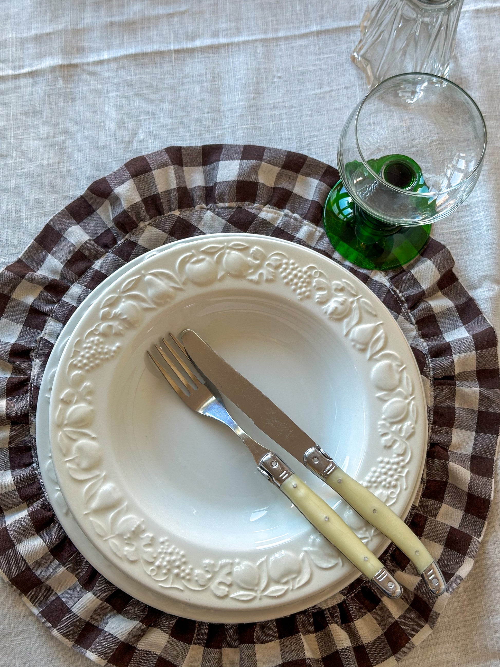 Vintage Quadrifoglio Italy diepe borden set van 4 – Italiaans reliëf servies wit - Ruby Conceptstore 