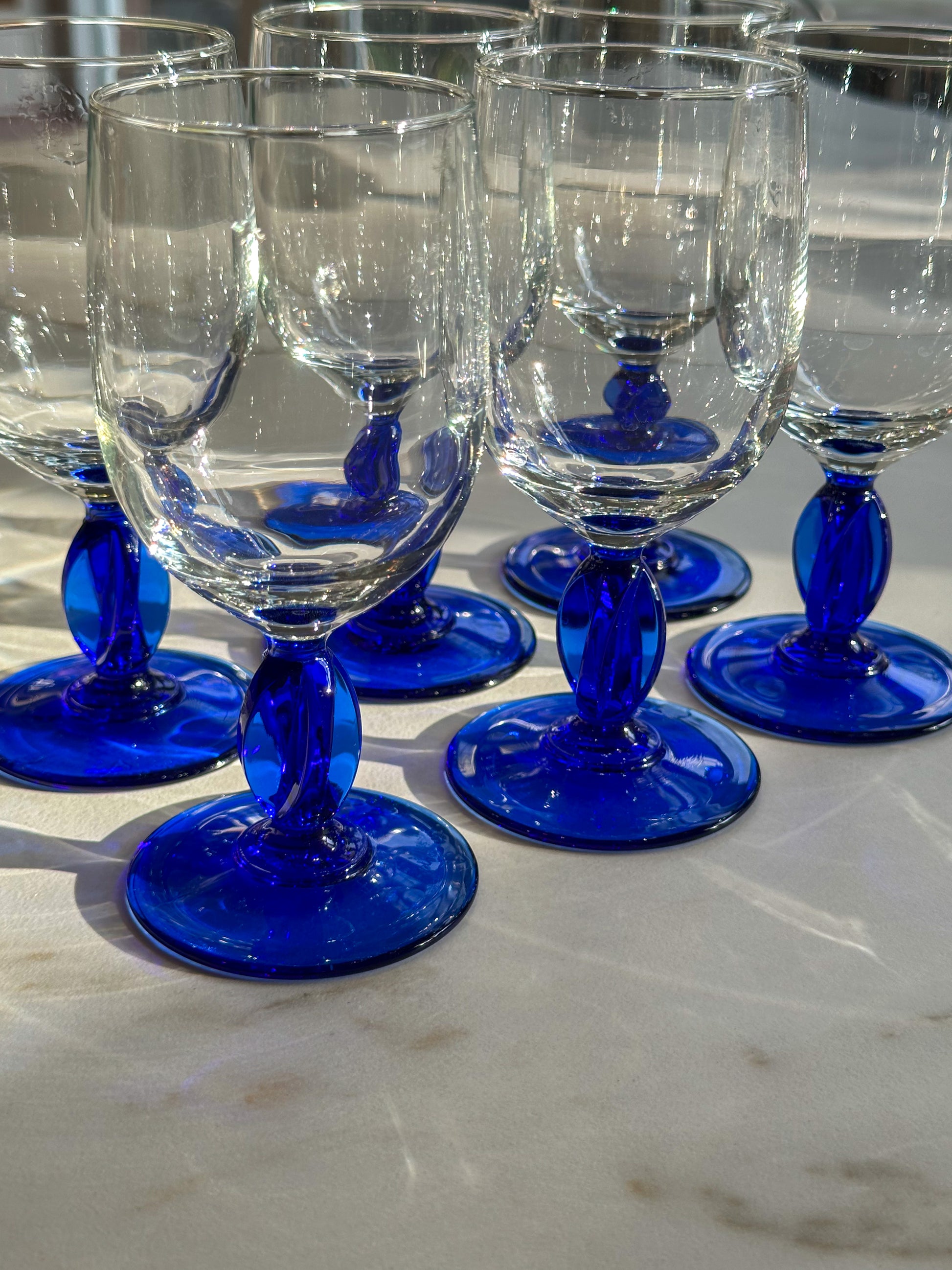 Vintage Luminarc blauwe glazen op voet – set van 6 - Ruby Conceptstore 