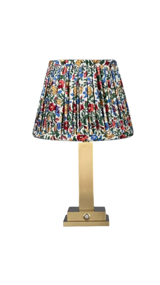 Saint-Louis – Luxe draadloze tafellamp met gebloemde kap en brede voet - Ruby Conceptstore 