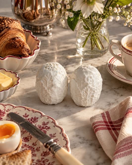 Vintage Keramieken Peper & Zoutstel – Wit Reliëf - Ruby Conceptstore 