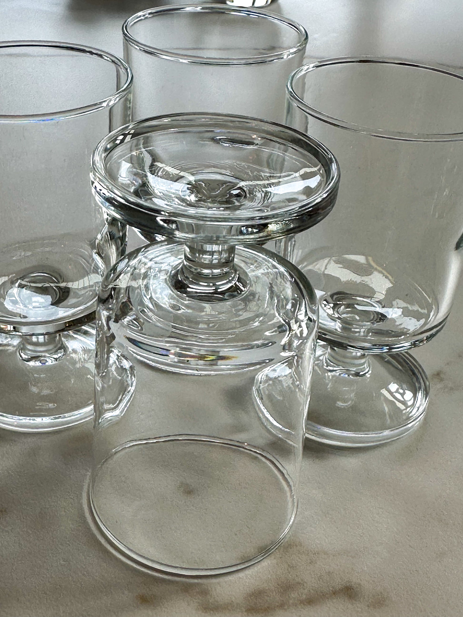 Vintage Transparante Glazen Set van 4 | Retro Design Drinkglazen - Ruby Conceptstore 
