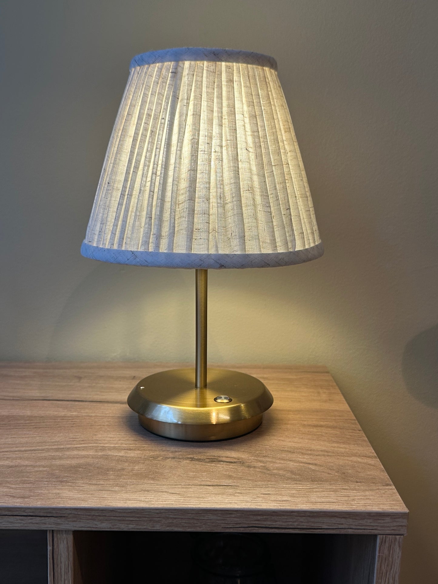 Saint-Honoré – Oplaadbare tafellamp met linnen kap