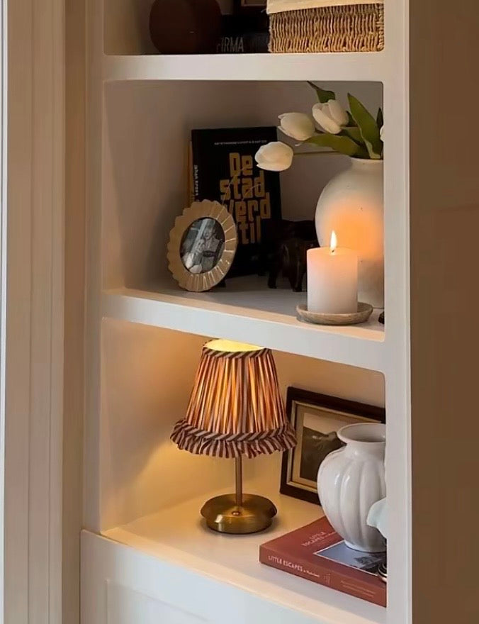 Marais – Draadloze tafellamp met gestreepte kap