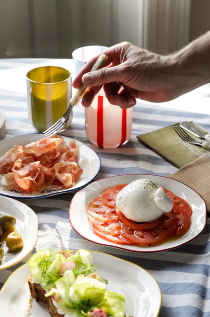 Slogan plate bord - Never count years or glasses of wine | Maegen - Ruby Conceptstore 