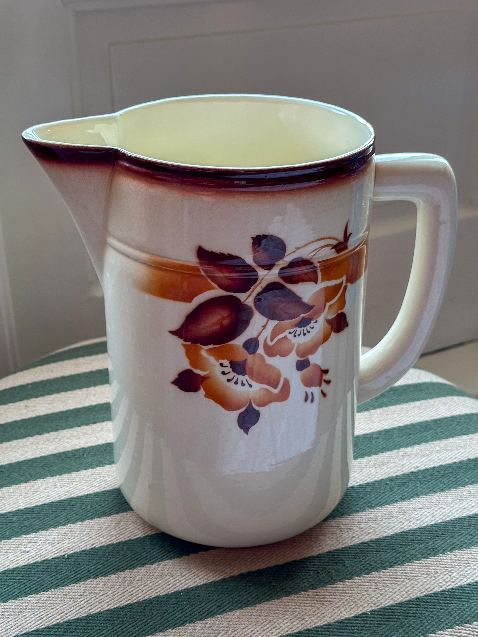 Grote vintage aardewerk kan met bloemen - Ruby Conceptstore 