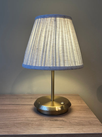 Saint-Honoré – Oplaadbare tafellamp met linnen kap