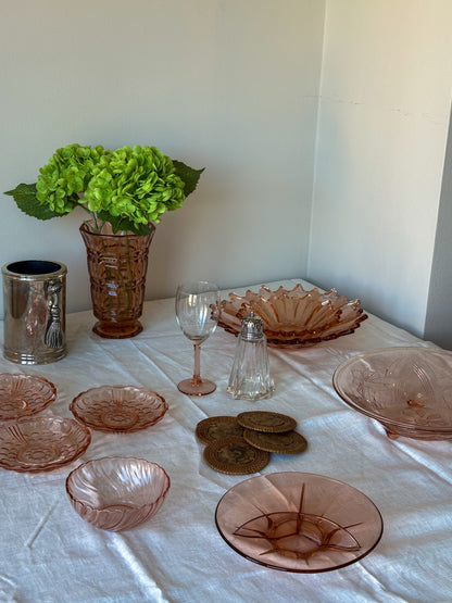 Vintage Luminarc vaas roze ‘Rosaline’ – Franse glazen vaas jaren 70 - Ruby Conceptstore 