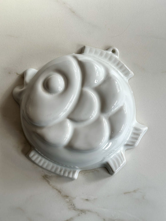 Vintage Witte Keramische Wanddecoratie | Retro Puddingvorm Keuken Decor - Ruby Conceptstore 