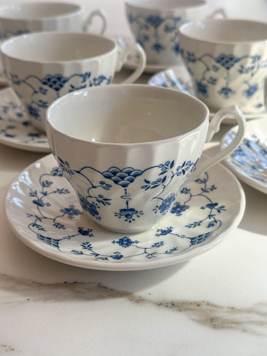 Vintage Churchill Georgian kop & schotel Set van 2 – Engels Blauw/Wit servies - Ruby Conceptstore 