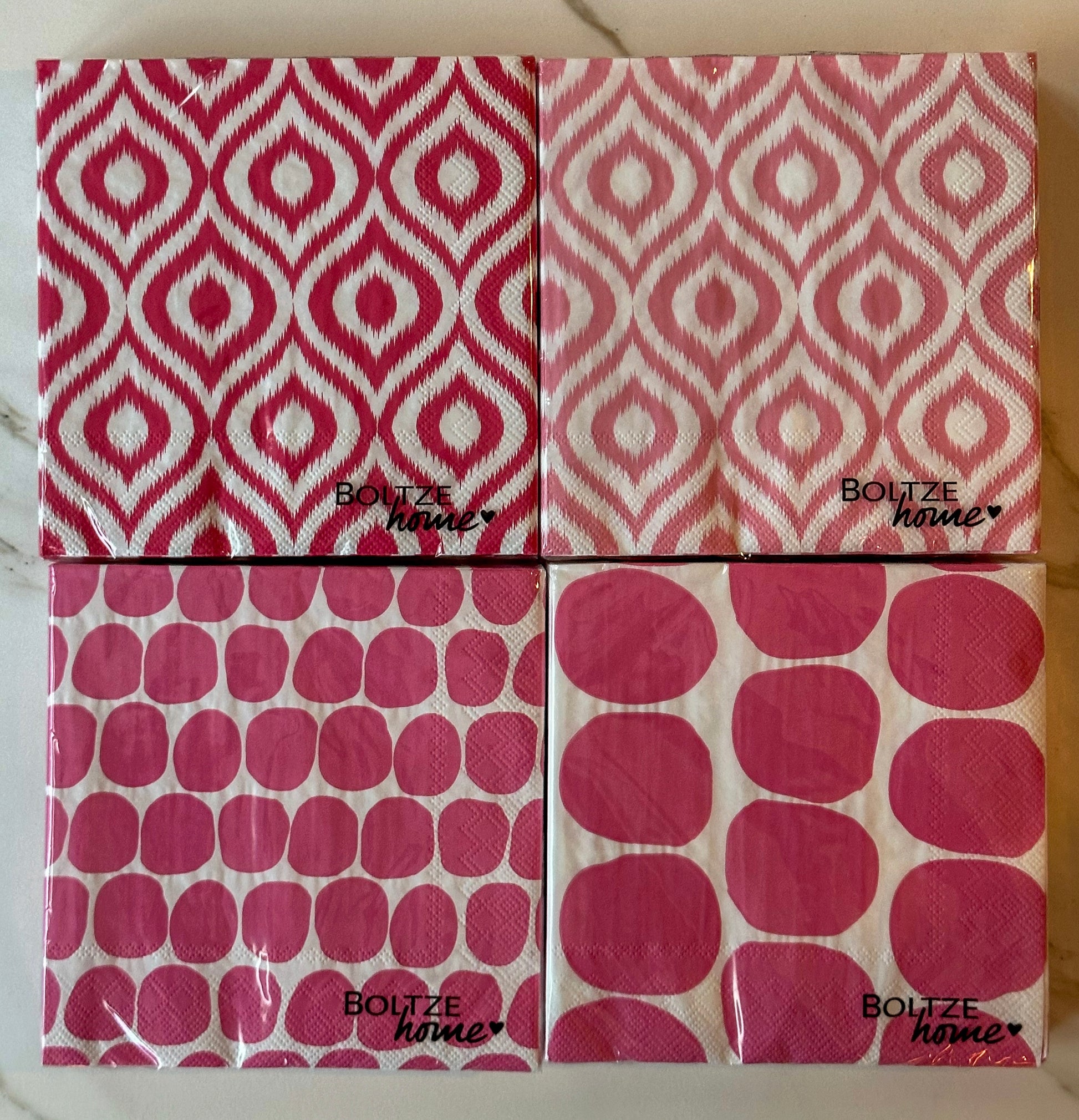 Pink perfection collectie: Hippe papieren servetten in roze bollen print - RUBY Conceptstore 