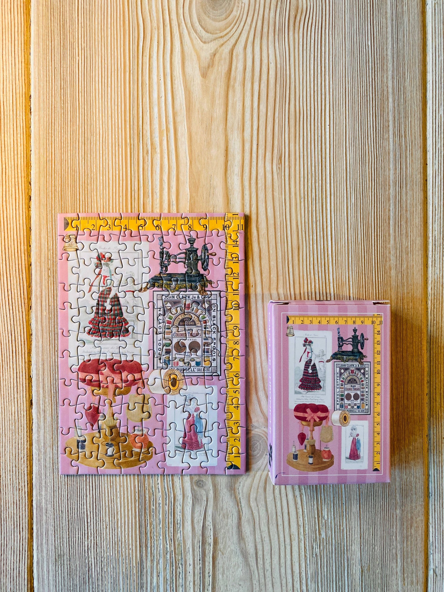 Pre order - Puzzel mini COUTURE CHRONICLES 99 stukjes